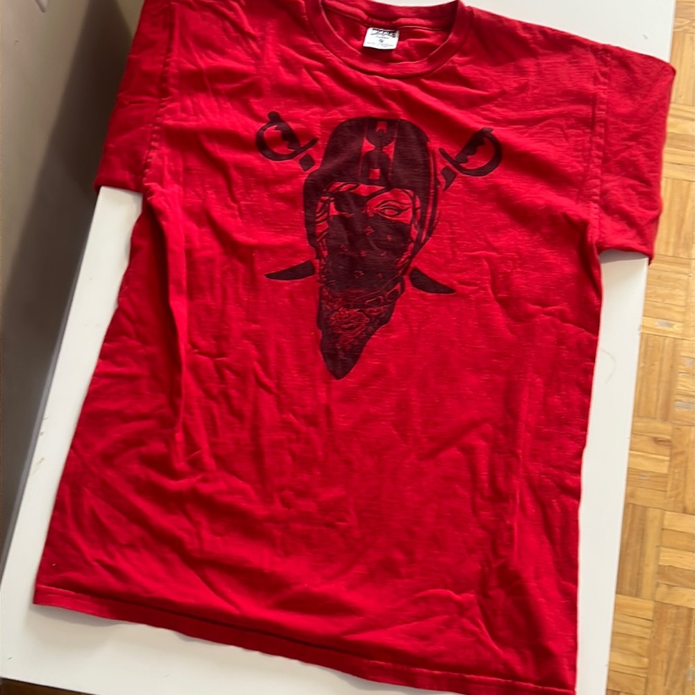 Crooks & castles red bandit tee medium